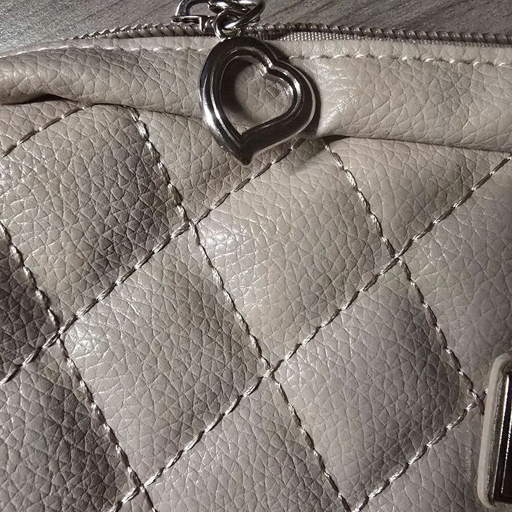 Bella Russo Crossbody Handbag Women Tan Faux Leather Quilted Chain Strap Purse - Picture 7 of 8